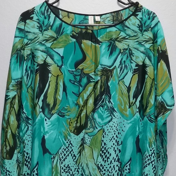 Madison Tops - Madison Sheer Women's Pull Over Top. Size: L